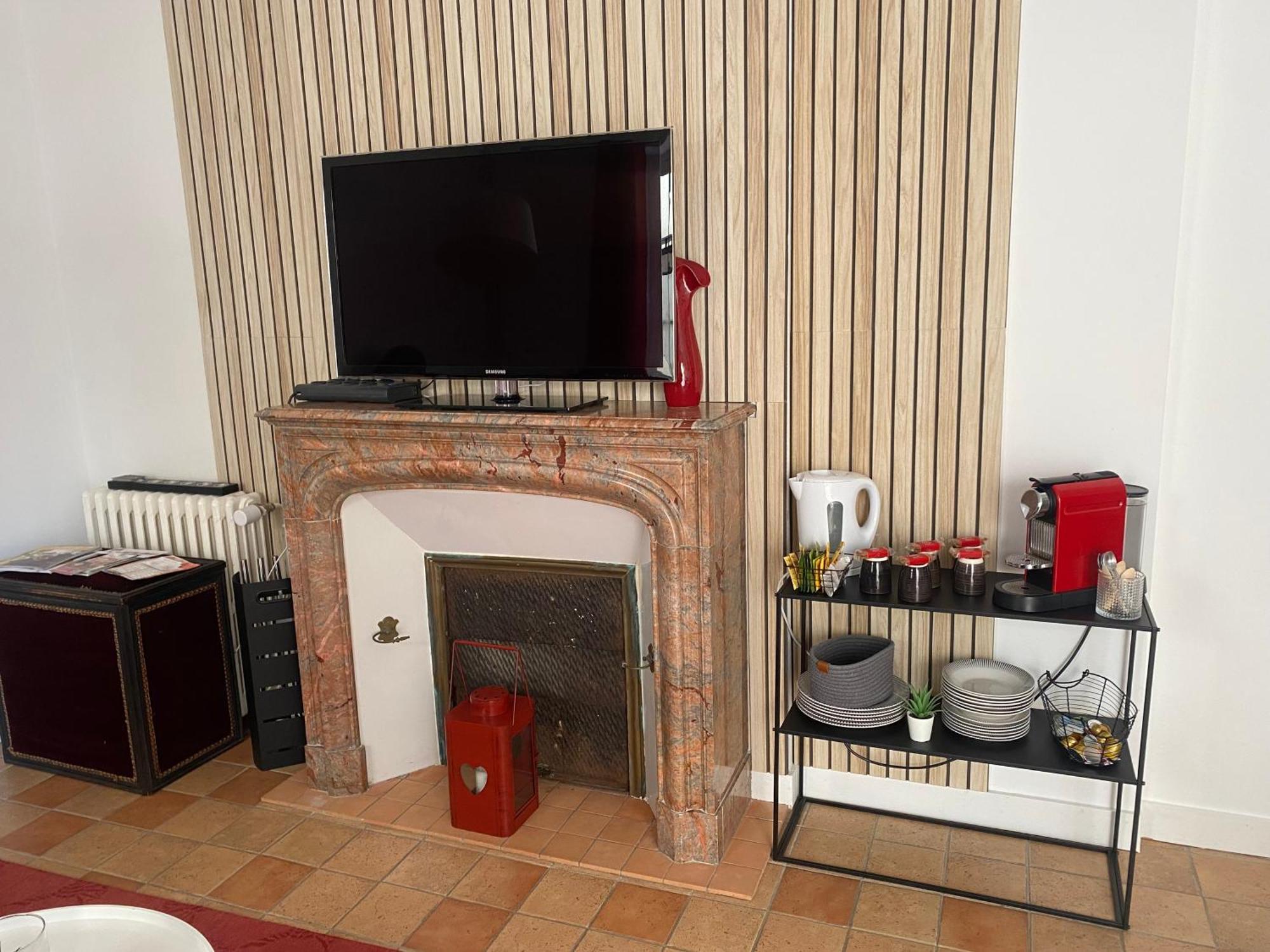 2 Chambres, 4 A 6 Voyageurs En Centre Ville, A 5 Mins Du Zoo La Flèche エクステリア 写真