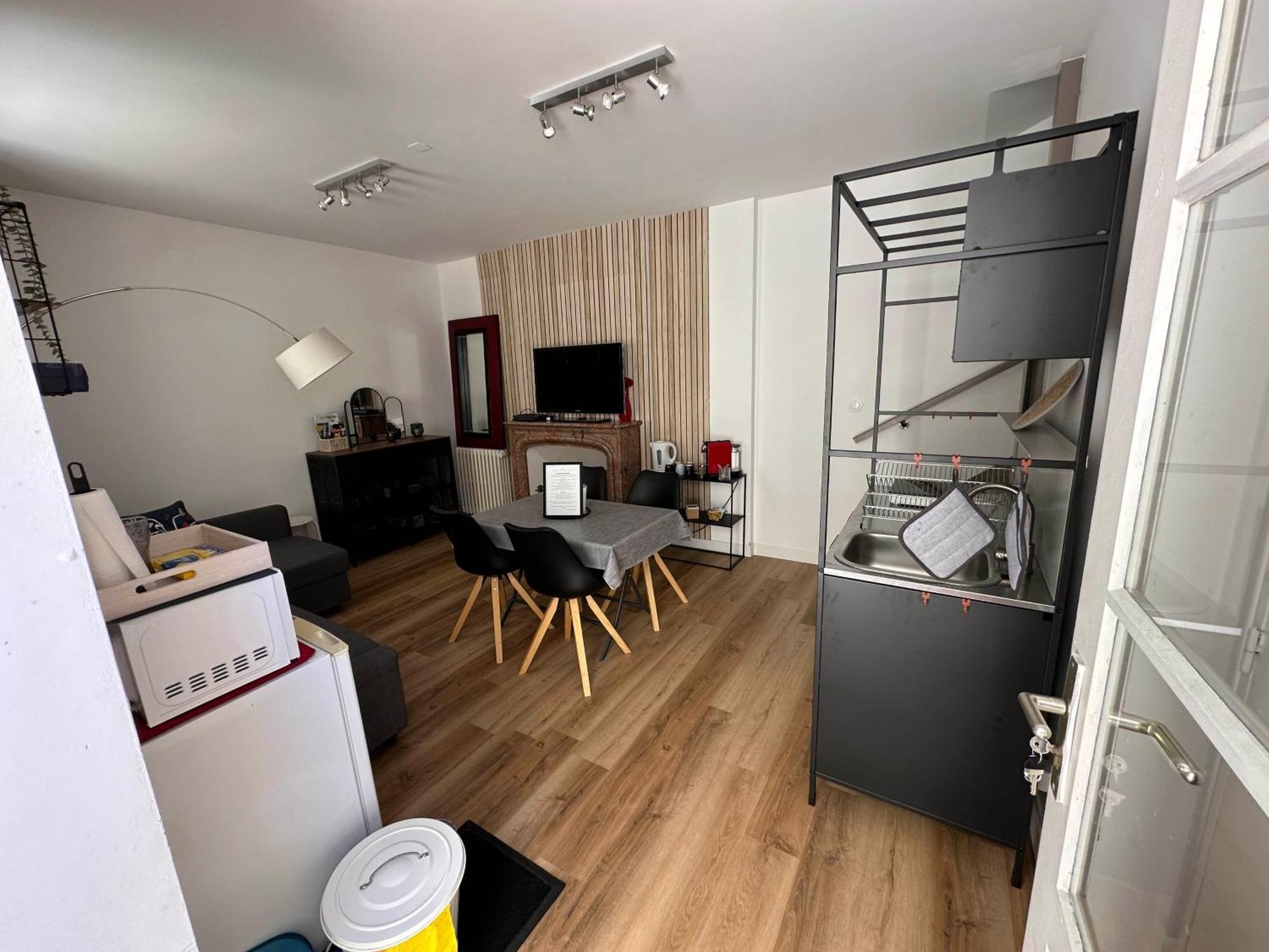 2 Chambres, 4 A 6 Voyageurs En Centre Ville, A 5 Mins Du Zoo La Flèche エクステリア 写真